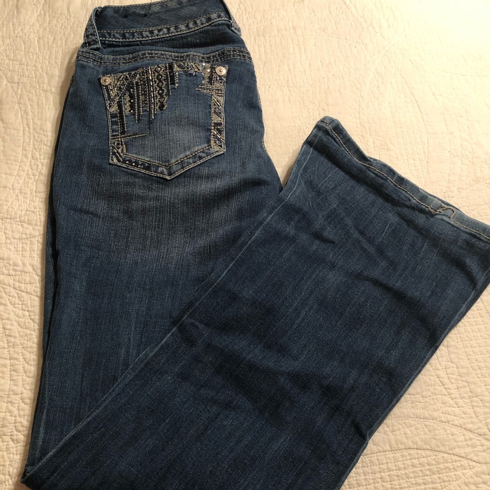 Ariya Jeans
